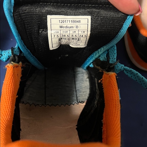 Brooks Black and Teal Athletic Shoes with Orange Highlights - Picture 4 of 13